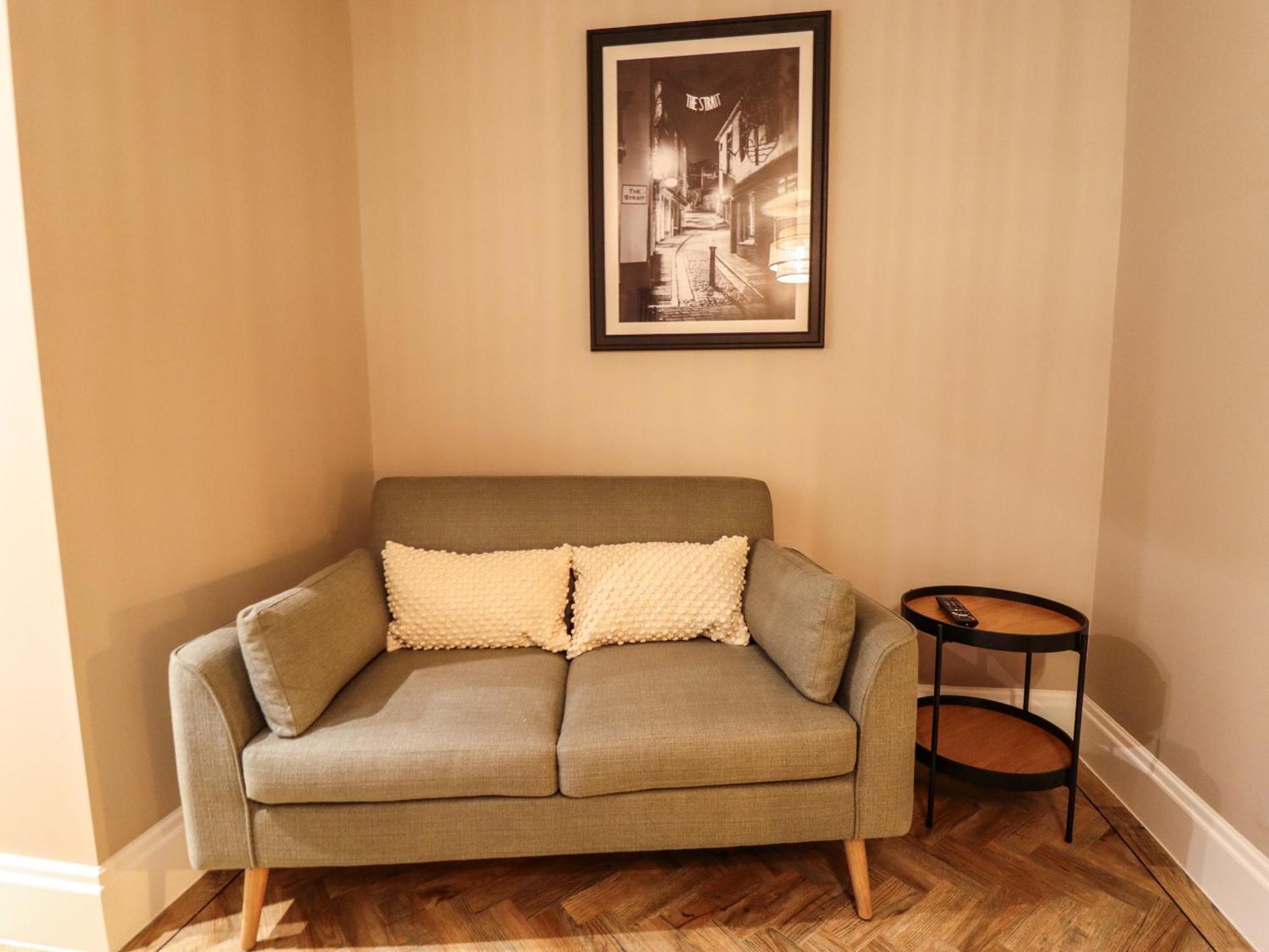 Апартаменты 17 Union Road Basement Линкольн Экстерьер фото