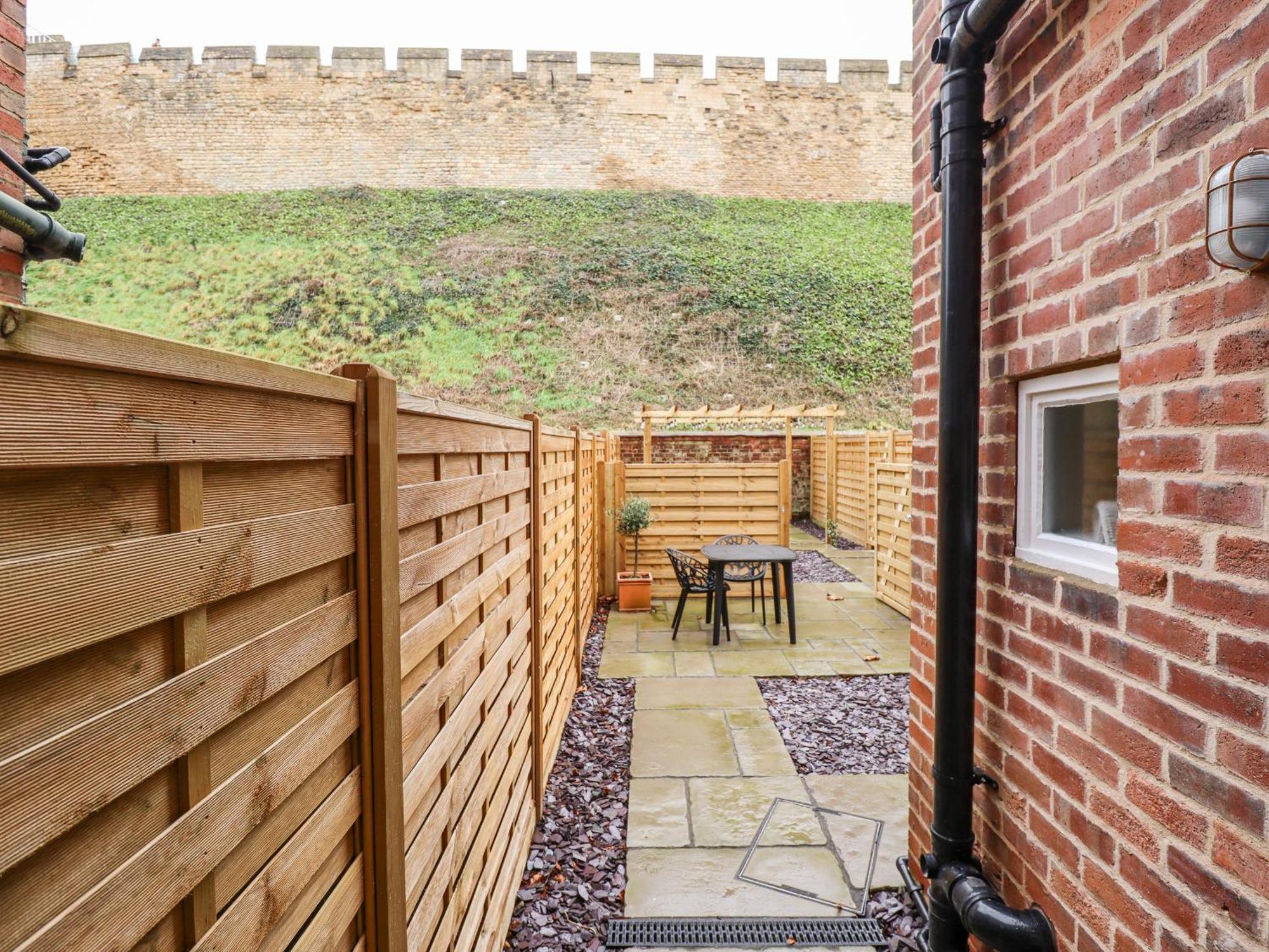 Апартаменты 17 Union Road Basement Линкольн Экстерьер фото